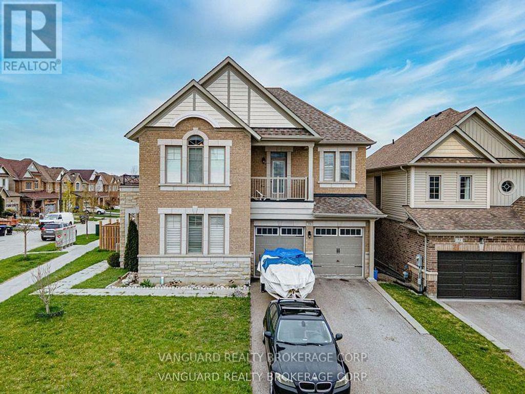 75 Treetops Boulevard, New Tecumseth