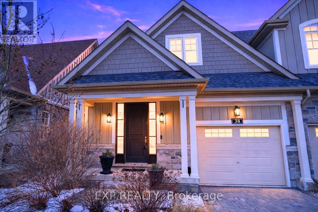 38 Windsor Circle, Niagara-On-The-Lake (town)