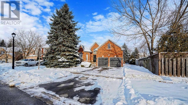 1035 Northern Prospect Crescent, Newmarket (stonehaven-Wyndham)