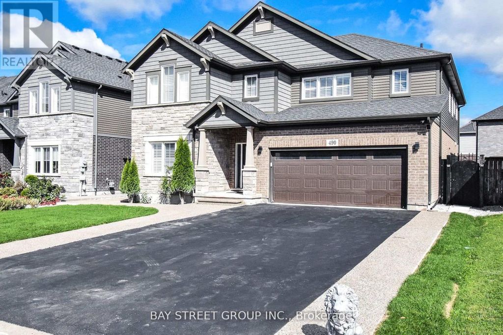 490 Silverwood Avenue, Welland (coyle Creek)