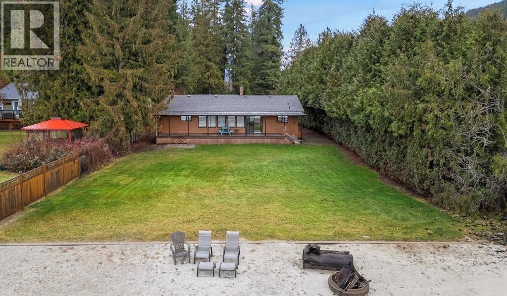 401 97a Highway, Sicamous