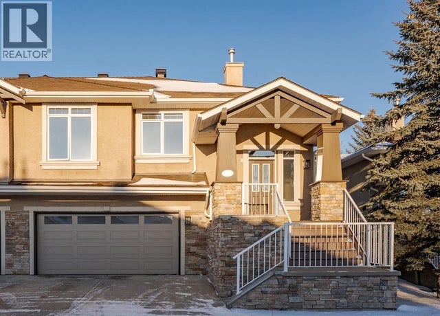 14 Discovery Woods Villas Sw, Calgary