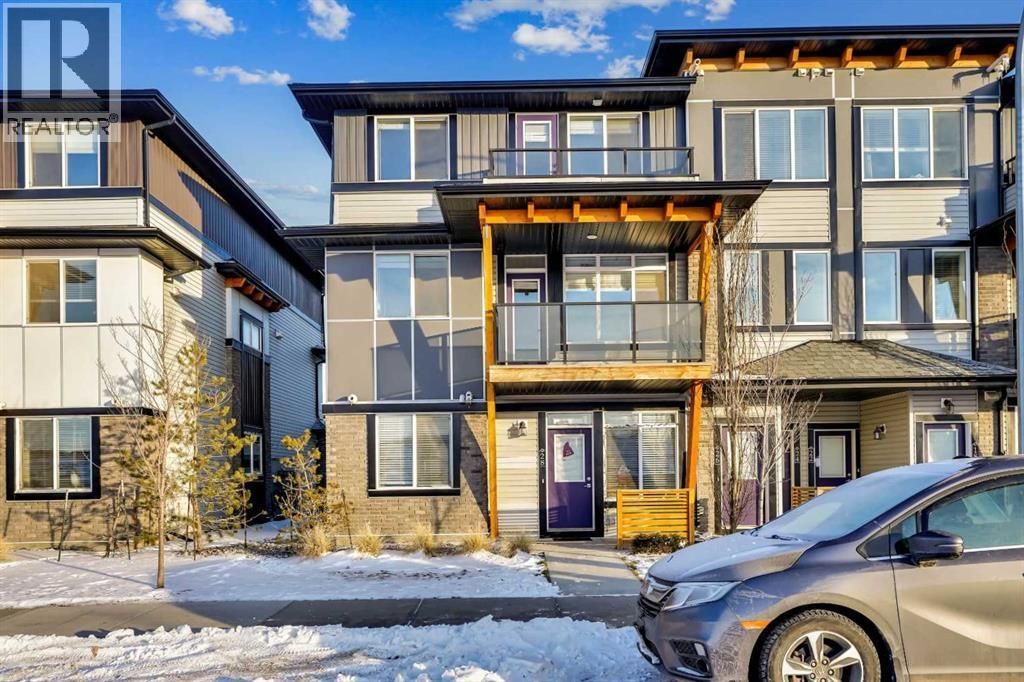 28 Savanna Passage Ne, Calgary