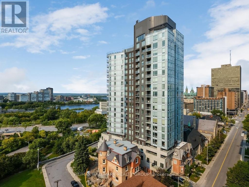 907 - 428 Sparks Street, Ottawa