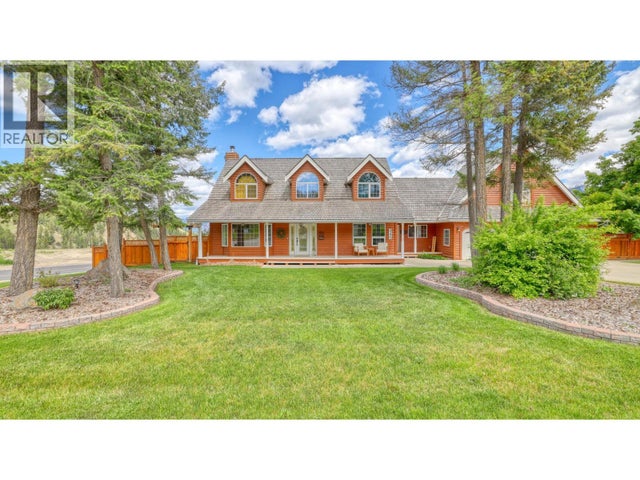 945 Westridge Way, Invermere