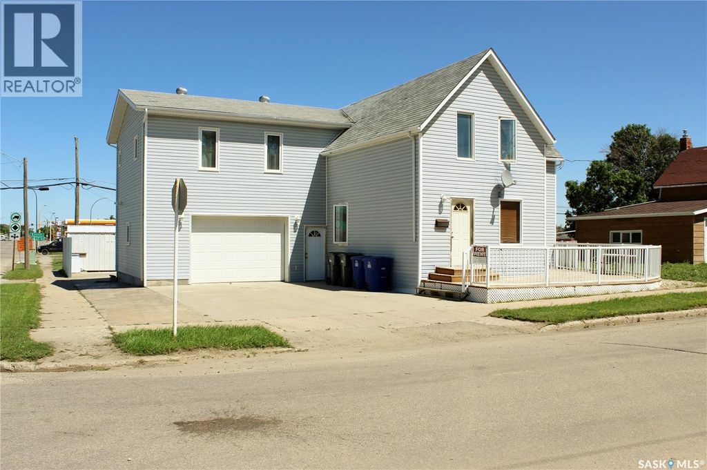 3 2nd Avenue Se, Weyburn