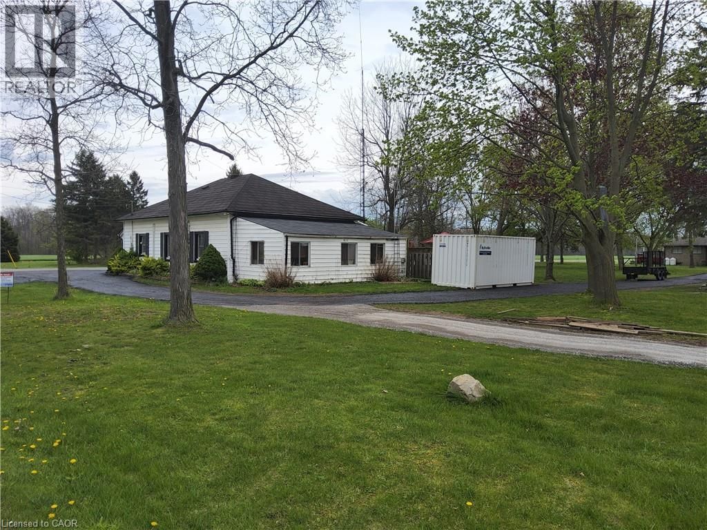 740 Hillcrest Road, Simcoe
