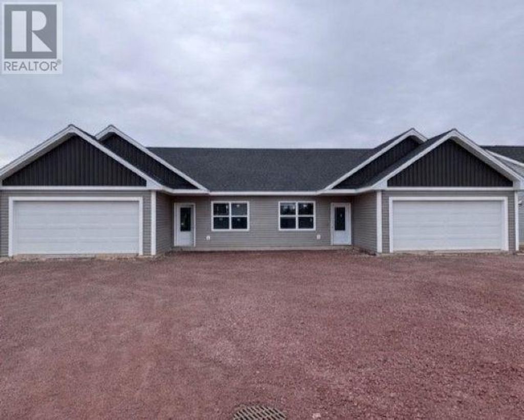64 Autumn Lane, North Rustico