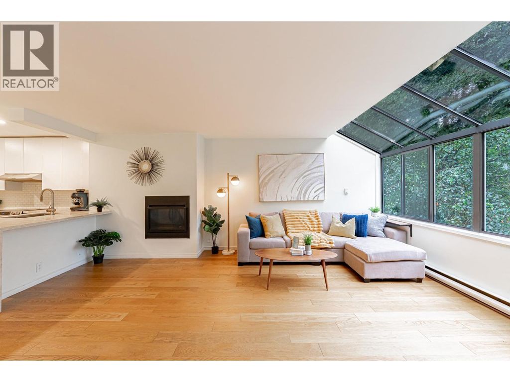 5 1786 Esquimalt Avenue, West Vancouver