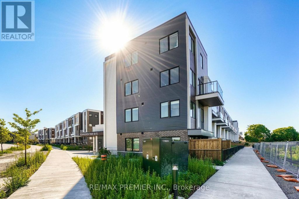 116 - 155 Downsview Park Boulevard, Toronto (downsview-Roding-Cfb)