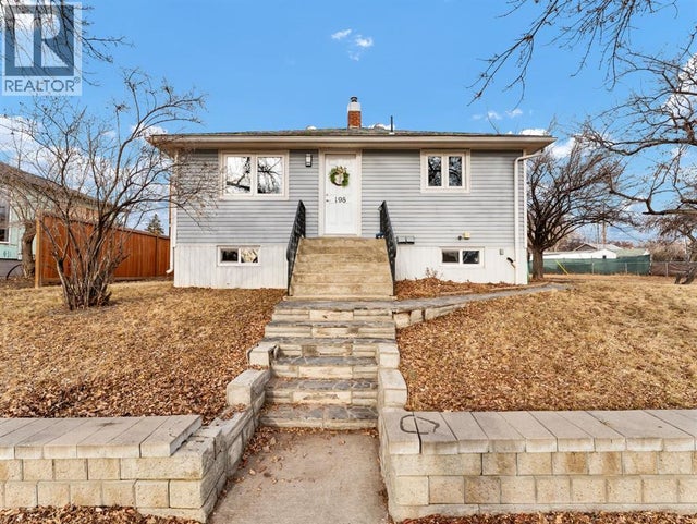 198 1 Street Ne, Medicine Hat