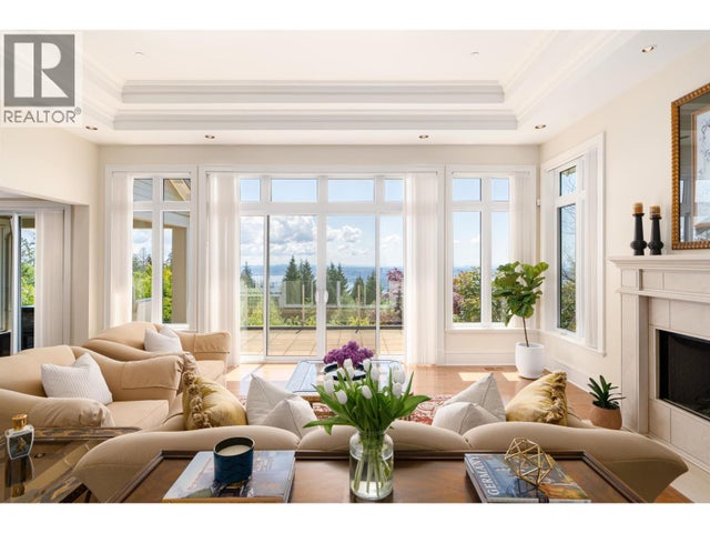 2356 Kadlec Court, West Vancouver