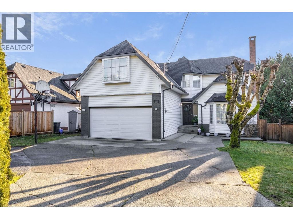 2210 Dawes Hill Road, Coquitlam