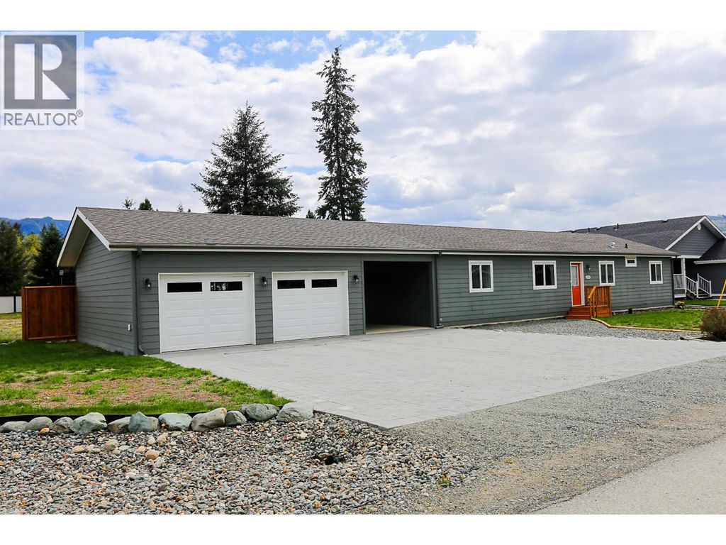 440 Siska Drive, Barriere