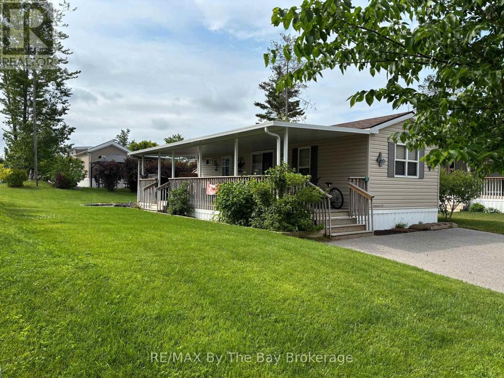 17 Chippewa Trail, Wasaga Beach