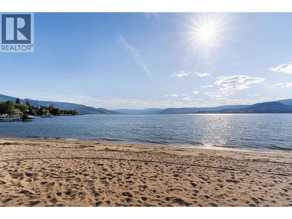 4158 Lakeshore Road, Kelowna