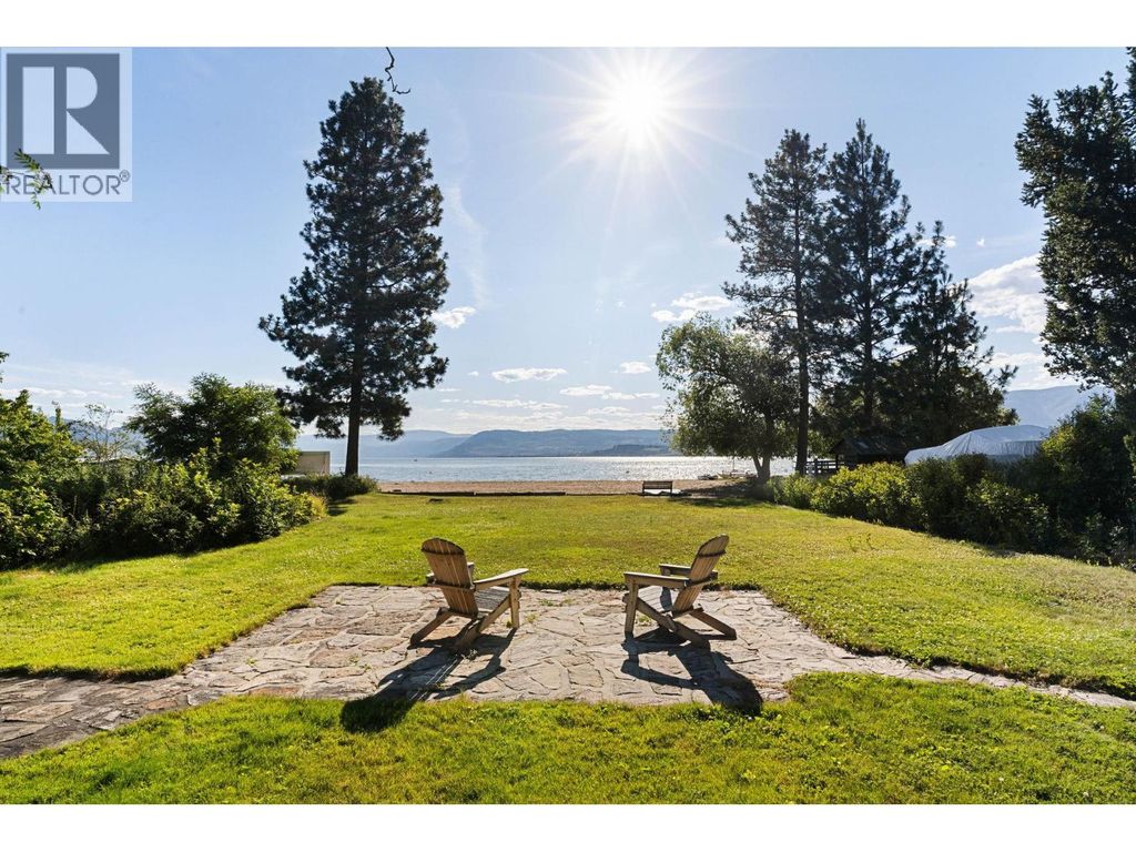 4164 Lakeshore Road, Kelowna