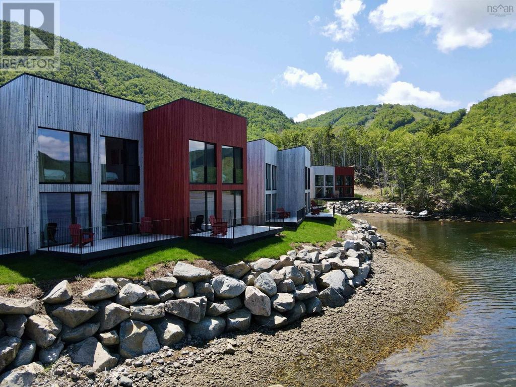 9 Osprey Lane, Ingonish