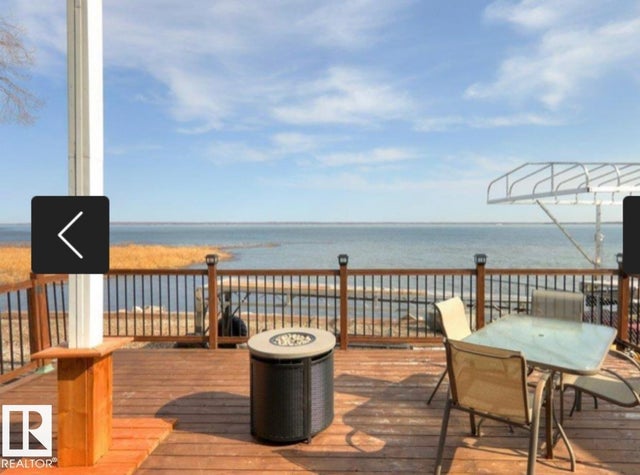 6822 50 Av, Rural Lac Ste. Anne County