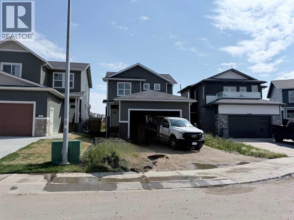 13209 105 Street, Grande Prairie