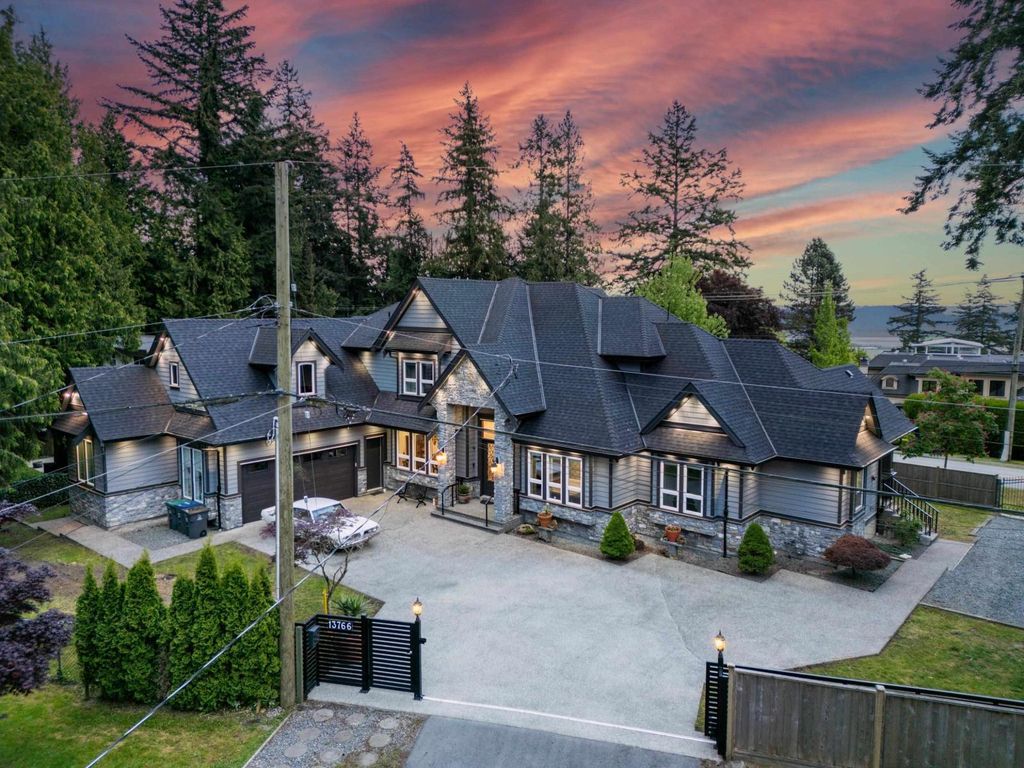13766 56a Avenue, Surrey