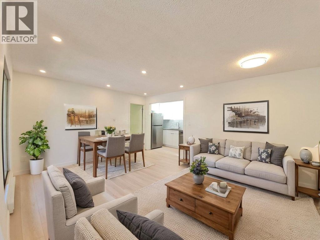 301 8645 Osler Street, Vancouver