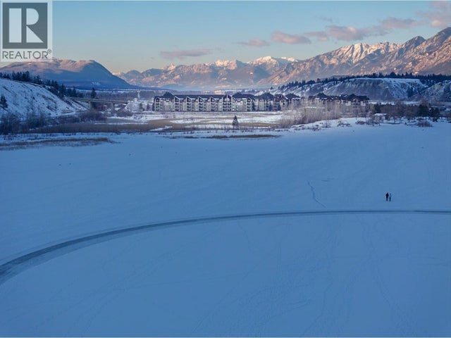 205 Third Avenue Unit# 2318, Invermere