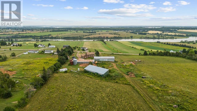 653 Clyde River Road, Clyde River