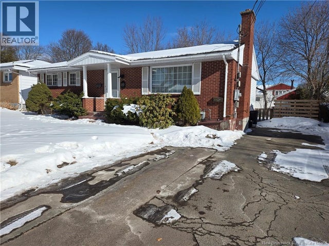 89 Mount Royal Boulevard, Moncton