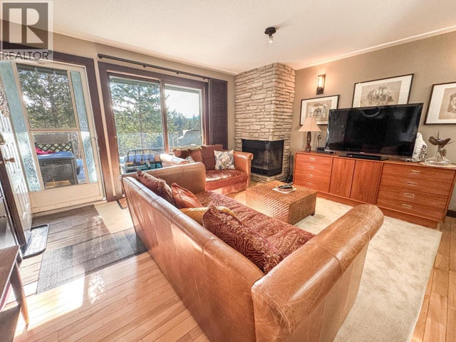 1492 Akiskinook Road Unit# 1, Windermere