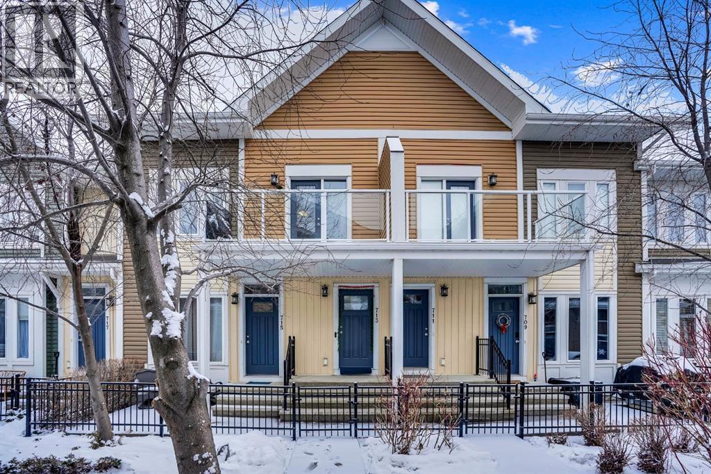 713 Auburn Bay Square Se, Calgary