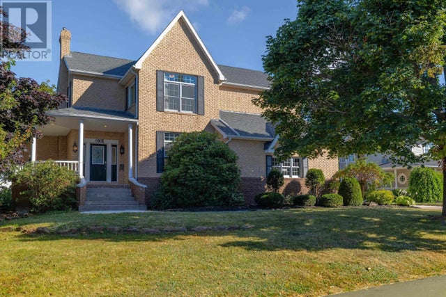 1 Strathmore Lane S, Brighton