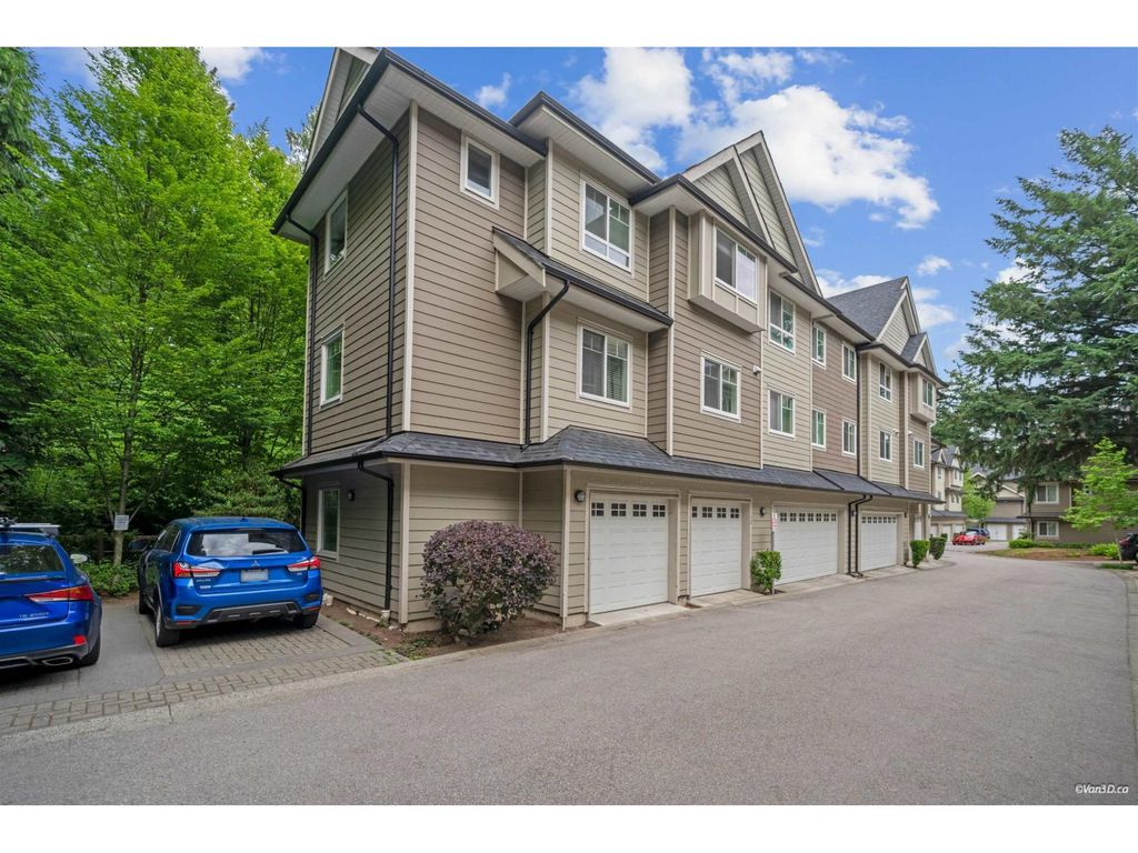 24 14285 64 Avenue, Surrey