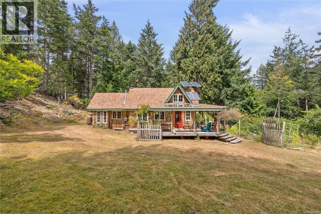 10 Windham Rd, Lasqueti Island