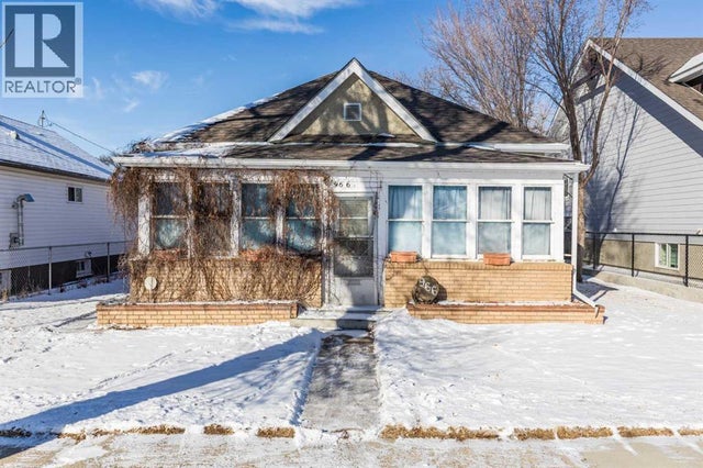 966 Yuill Street Se, Medicine Hat