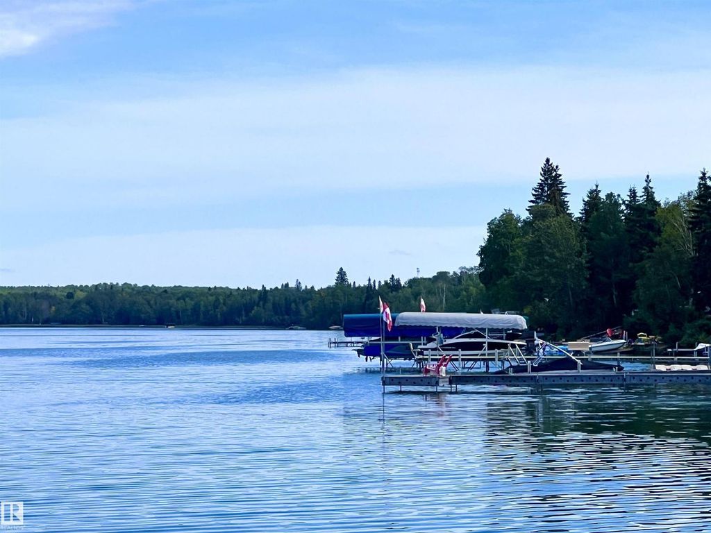 4008 Nakamun Dr, Rural Lac Ste. Anne County