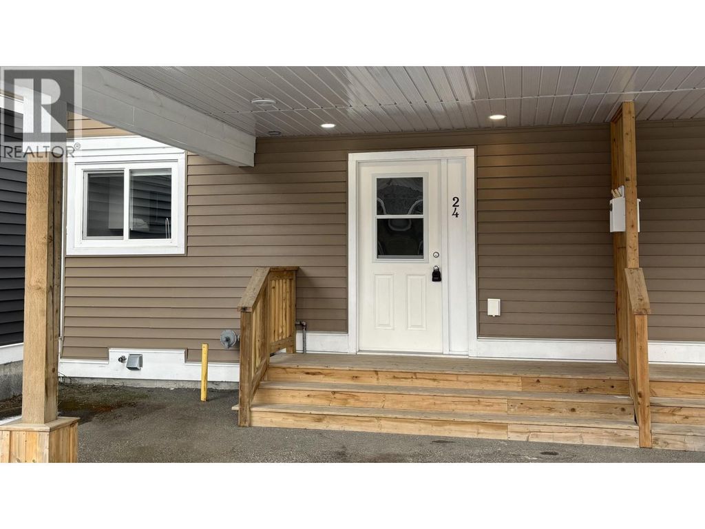 24 1425 Nalabila Boulevard, Kitimat