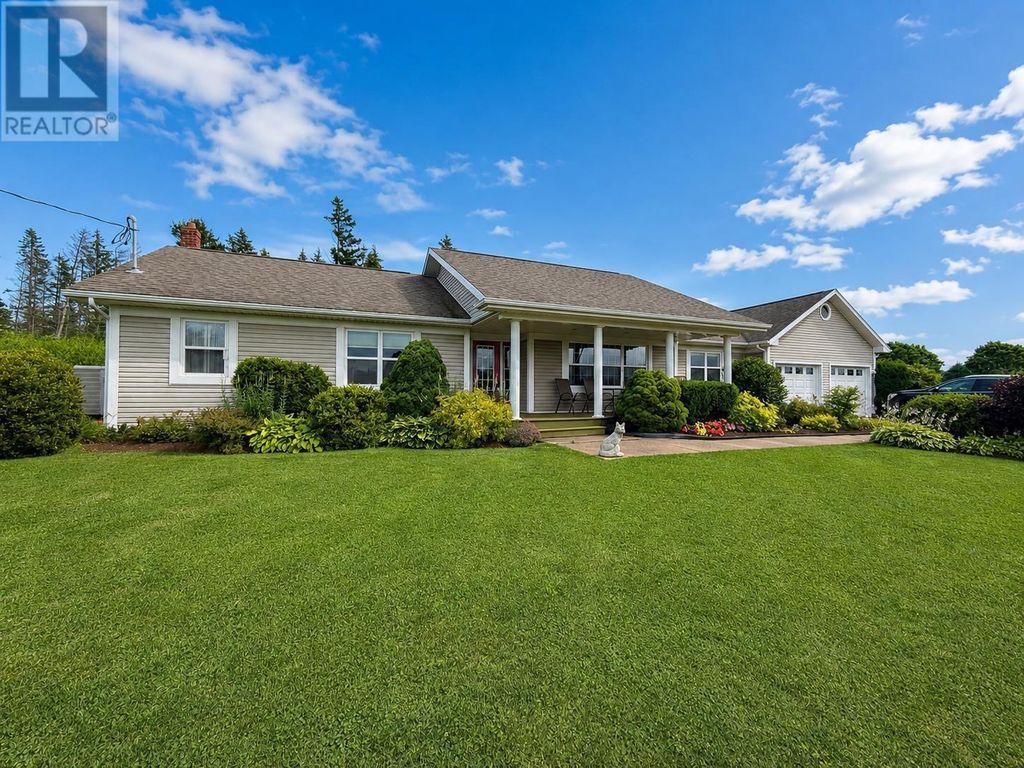 1608 Rattenbury Road, Stanley Bridge