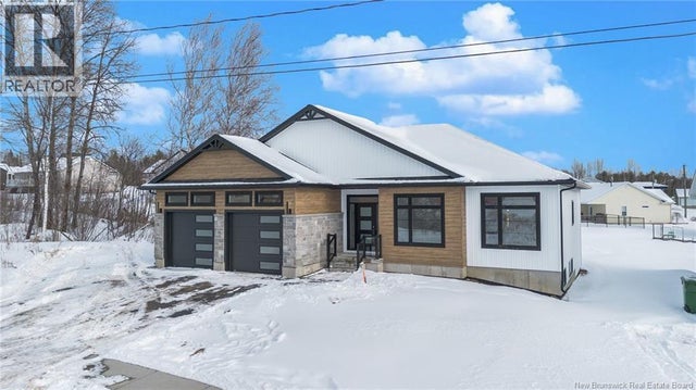 11 Donmac Court, Fredericton