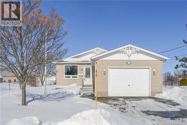 63 Parisé Street, Caraquet