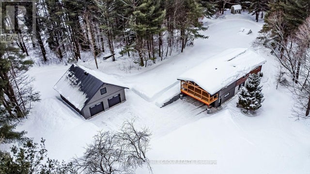 780 Marshall Road, Tiny