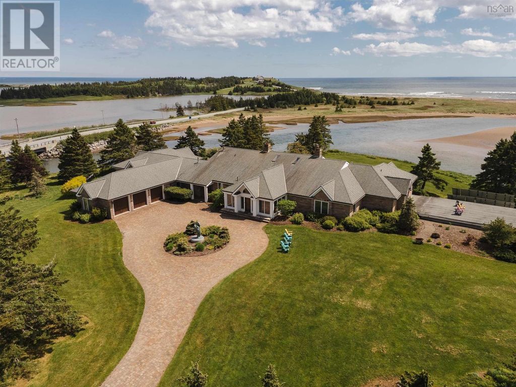 3950 Lawrencetown Road, Lawrencetown