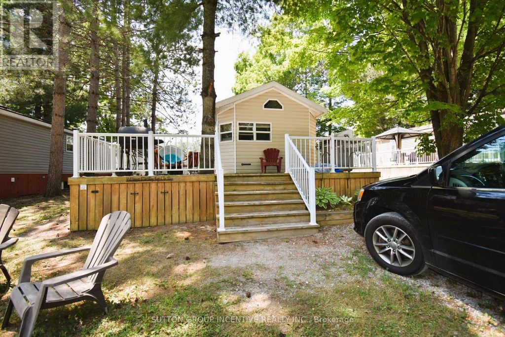 62 - 1082 Shamrock Marina Road, Gravenhurst (morrison)