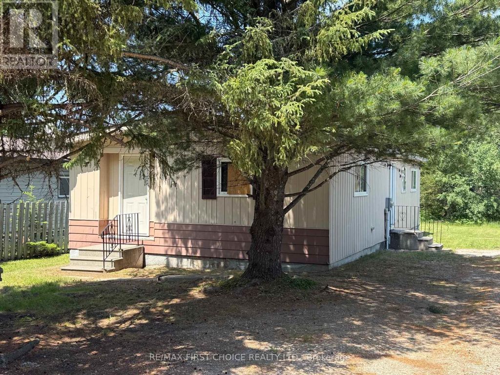 228 Davies Street, Ignace (tb-68)