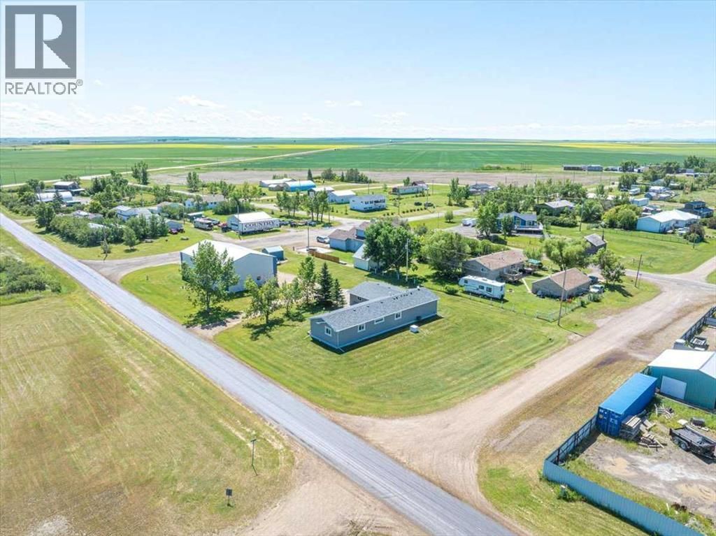 513 Railway Avenue, Rural Vulcan County