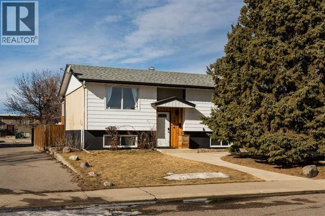 2414 14 Street N, Lethbridge