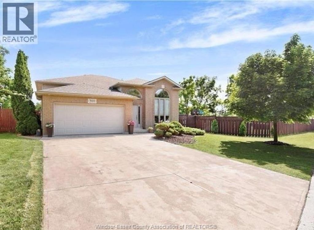 569 Sarah Court, Windsor