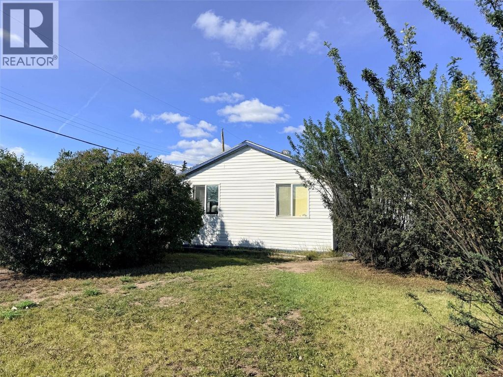 1330 101 Avenue, Dawson Creek