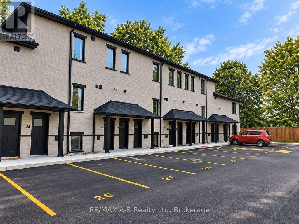 29 - 428 Queen Street W, St. Marys