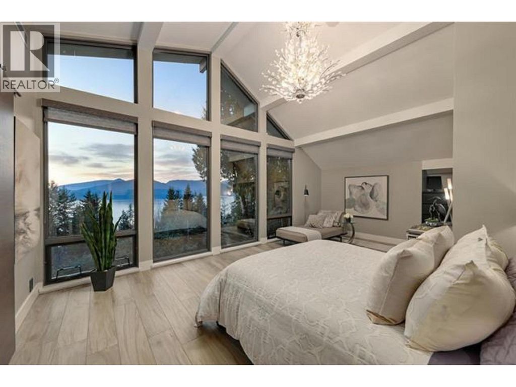 445 Mountain Drive, Lions Bay